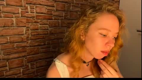 Snapshot of elizastorm chatting on June 23, 11:08 am Eliza online show from June 23, 11:08 am