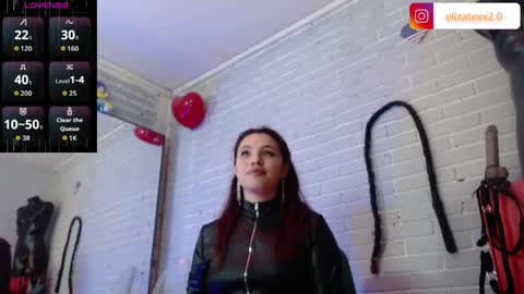 Snapshot of elizatex chatting on June 3, 8:14 pm online show from June 3, 8:14 pm