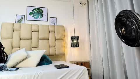 Eliza online show from October 2, 11:50 am