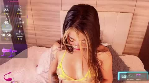 elizbeth_777 online show from June 6, 3:00 am