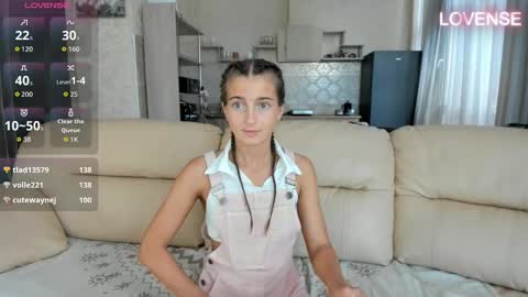 Snapshot of elizsweet chatting on September 8, 3:00 pm Eliz                               online show from September 8, 3:00 pm