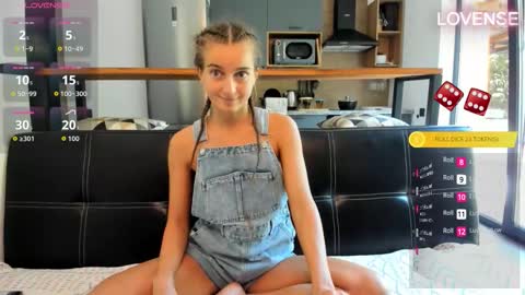 Snapshot of elizsweet chatting on September 30, 10:20 am Eliz                               online show from September 30, 10:20 am