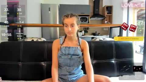 Snapshot of elizsweet chatting on October 16, 8:48 am Eliz                               online show from October 16, 8:48 am