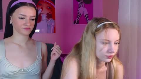 Snapshot of elizzza_ chatting on March 7, 5:08 am elizzza_ online show from March 7, 5:08 am