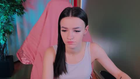 Snapshot of elizzza_ chatting on September 26, 5:33 am elizzza_ online show from September 26, 5:33 am