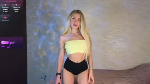 Ella online show from February 22, 12:12 am