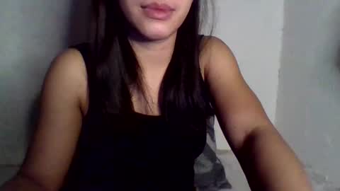 ella_babe25 online show from March 27, 8:41 pm