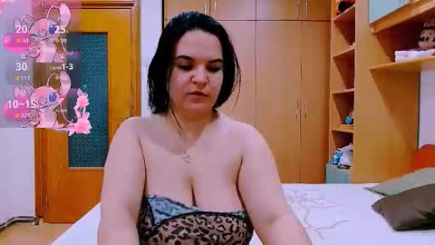 Ella  online show from October 8, 6:44 am