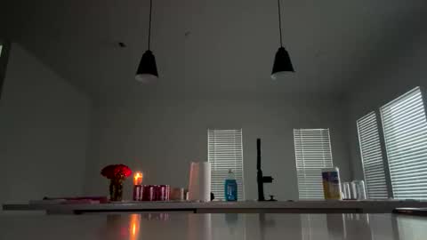 ella_ella_ella_ay online show from January 14, 11:53 pm