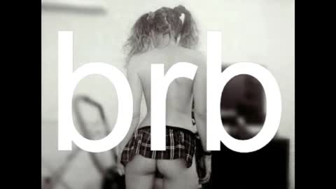 Ella   Give it a thumbs up please its important online show from March 29, 2:00 am