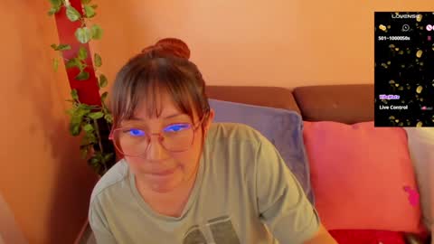 Ella and Harry online show from January 17, 4:36 pm