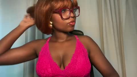 Ella online show from June 19, 11:47 am