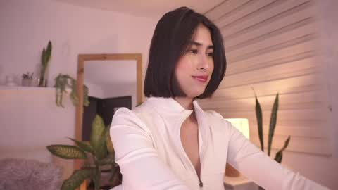 ELLA OWEN online show from April 21, 1:42 am