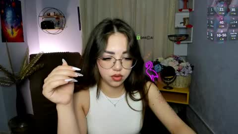 Ella online show from April 13, 10:10 am