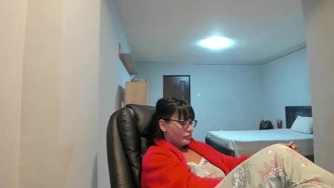 Ella online show from November 28, 6:54 pm