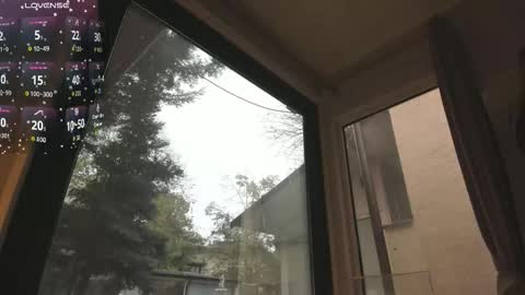 Snapshot of ella_vee chatting on November 17, 6:19 am ella_vee online show from November 17, 6:19 am