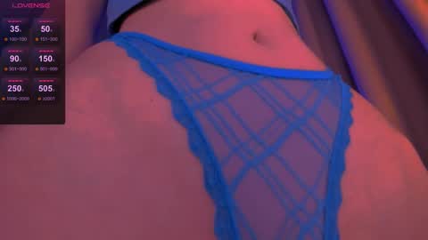 Snapshot of ellaamber chatting on November 28, 1:19 am ellaamber online show from November 28, 1:19 am