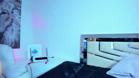 Snapshot of ellaamuller chatting on February 22, 10:20 pm Ellaa Muller online show from February 22, 10:20 pm