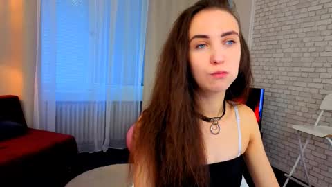 Snapshot of ellaasteele chatting on September 18, 1:46 pm ellaasteele online show from September 18, 1:46 pm