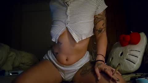 ellababy94 online show from December 21, 7:59 am