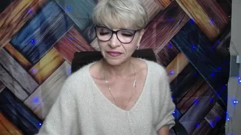 EllaBonito online show from October 17, 5:32 am