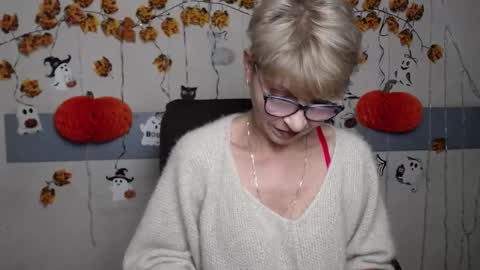 EllaBonito online show from October 30, 6:37 am