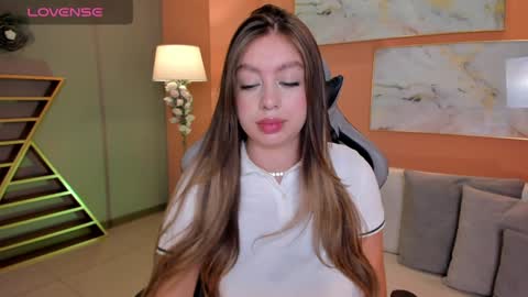 EllaClark online show from February 5, 6:37 pm