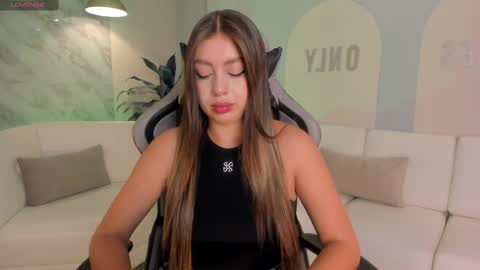 EllaClark online show from March 8, 6:26 pm