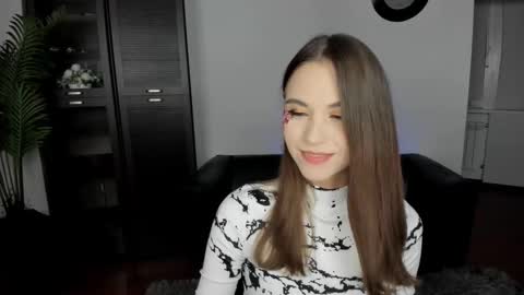 ellacurtis online show from October 5, 6:06 pm