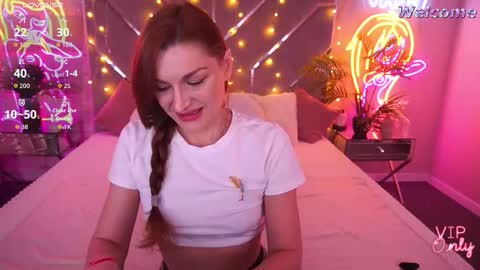 Ella online show from March 1, 9:50 pm