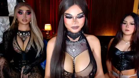 ellahemperialts online show from April 22, 9:01 am