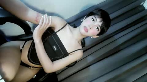 ella online show from February 26, 4:50 pm