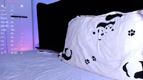 Ella online show from December 11, 9:12 pm