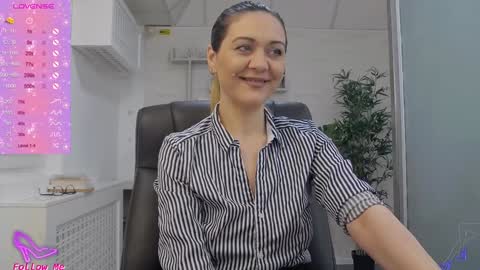            online show from February 7, 8:10 pm