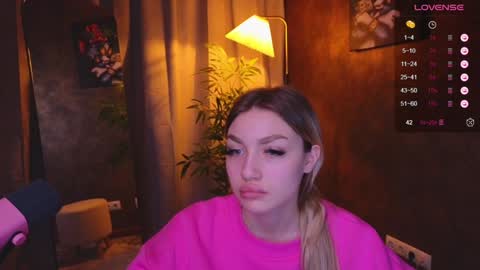 Snapshot of ellamilla chatting on January 5, 11:59 am ellamilla online show from January 5, 11:59 am