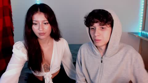 Ella and Cain online show from December 6, 11:03 pm