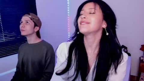 Ella and Cain online show from October 28, 4:53 pm