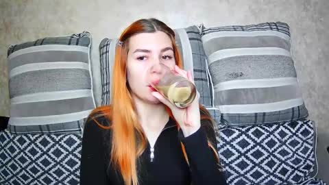 EllaNuar online show from September 15, 4:56 am