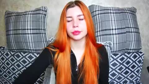 EllaNuar online show from September 17, 2:02 am