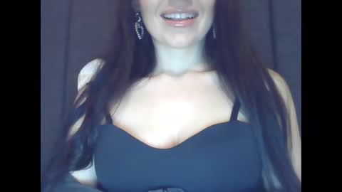 Snapshot of elle010843 chatting on October 18, 4:08 pm elle010843 online show from October 18, 4:08 pm