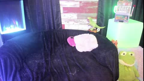 ELLE online show from January 22, 10:59 pm