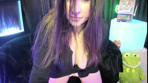 ELLE online show from February 26, 8:22 pm