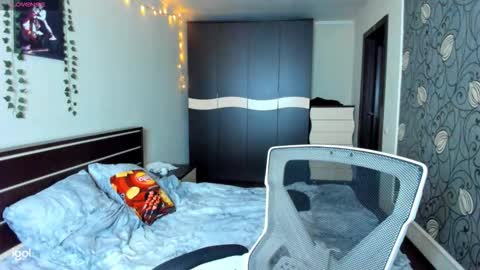 Luna online show from October 22, 1:44 pm