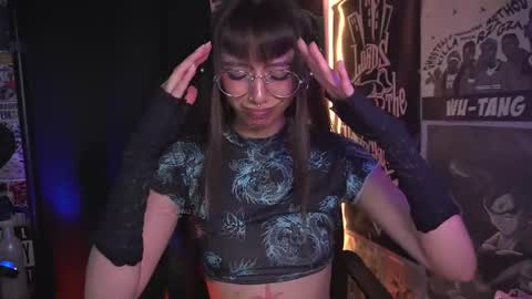 follow me on instagram .    online show from December 22, 4:26 pm