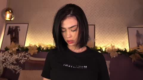 Snapshot of ellediane chatting on December 30, 1:04 am Elle Diane online show from December 30, 1:04 am