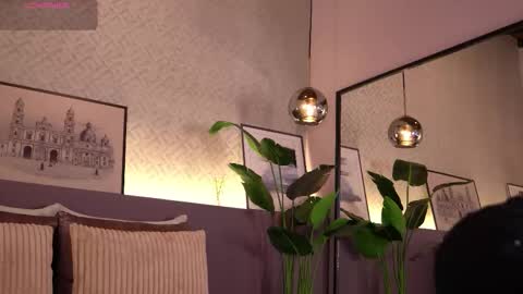 Snapshot of ellediane chatting on September 24, 10:13 pm Elle Diane online show from September 24, 10:13 pm