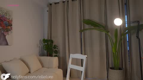 Linda Restrepo online show from January 8, 11:07 pm