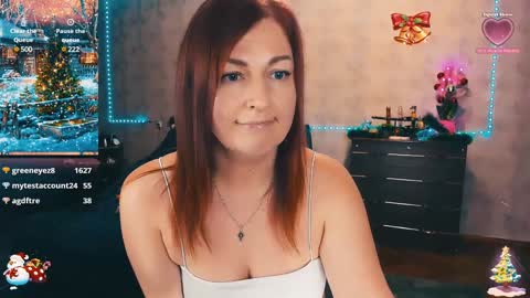 Snapshot of ellen_busty chatting on December 20, 1:47 am Elli   NEXT STREAM      online show from December 20, 1:47 am