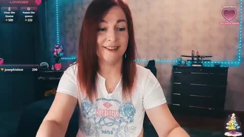 Snapshot of ellen_busty chatting on January 16, 6:35 am Elli   NEXT STREAM      online show from January 16, 6:35 am