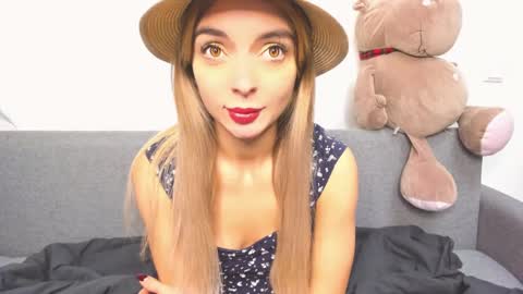 Snapshot of ellen_flow chatting on December 8, 5:55 pm ellen_flow online show from December 8, 5:55 pm